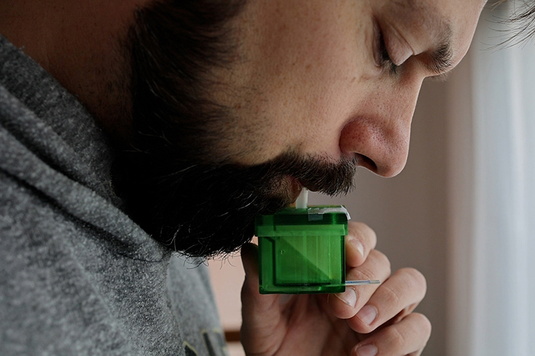 Dispositif pour test respiratoire rapide COVID-19