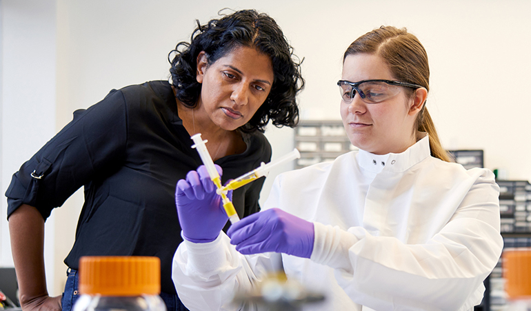 Biomatériau rhéofluidifiant pour applications emboliques : entretien avec Upma Sharma, président-directeur général d'Arsenal Medical