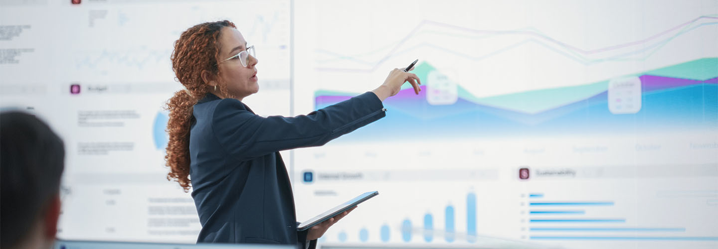 Person explaining data sets