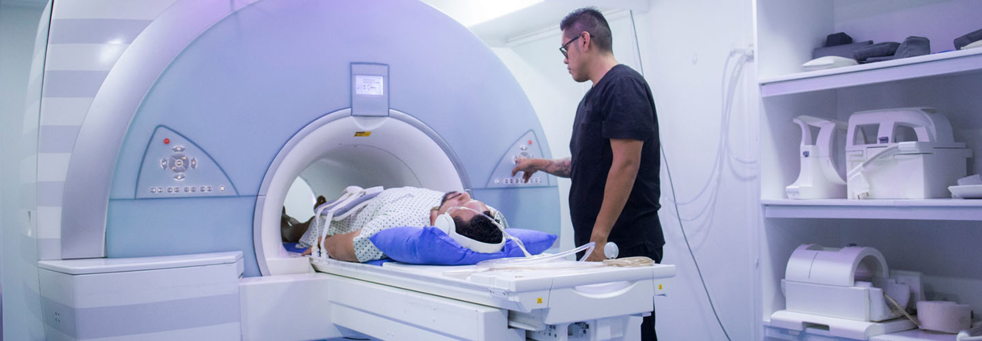 Transformer les IRM avec des scanners modernes et des programmes virtuels