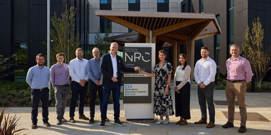 Le Centre national de réadaptation reçoit les clés du bâtiment et prépare l'accueil des patients